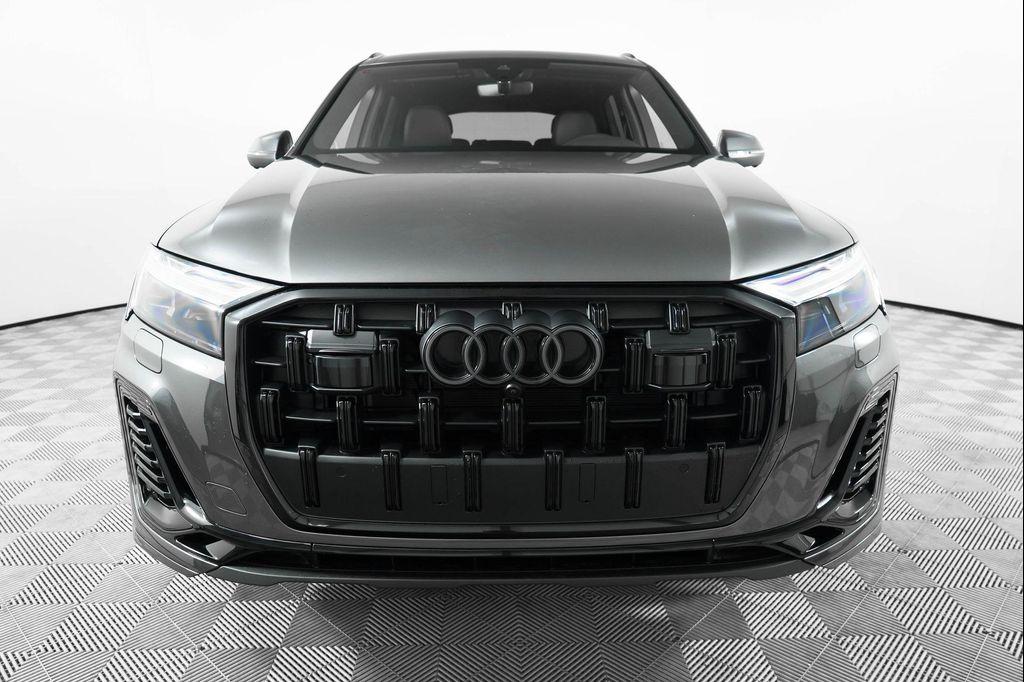 new 2025 Audi Q7 car, priced at $77,750