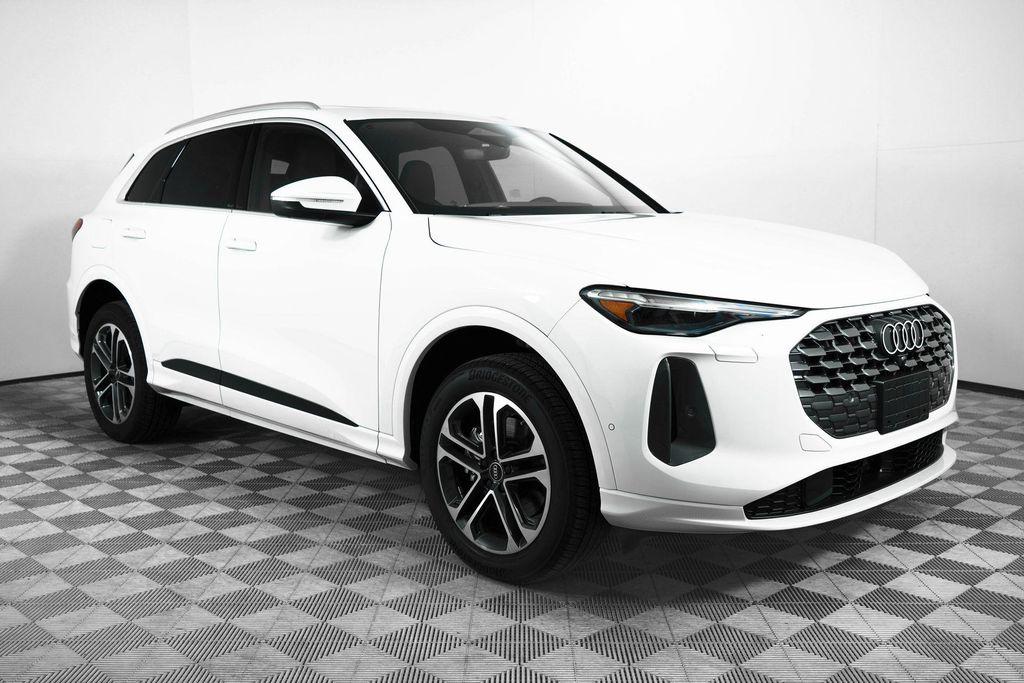 new 2025 Audi Q5 car, priced at $59,540