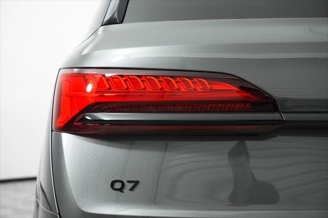 new 2025 Audi Q7 car, priced at $77,750