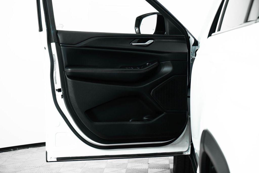 used 2024 Jeep Grand Cherokee L car, priced at $34,500