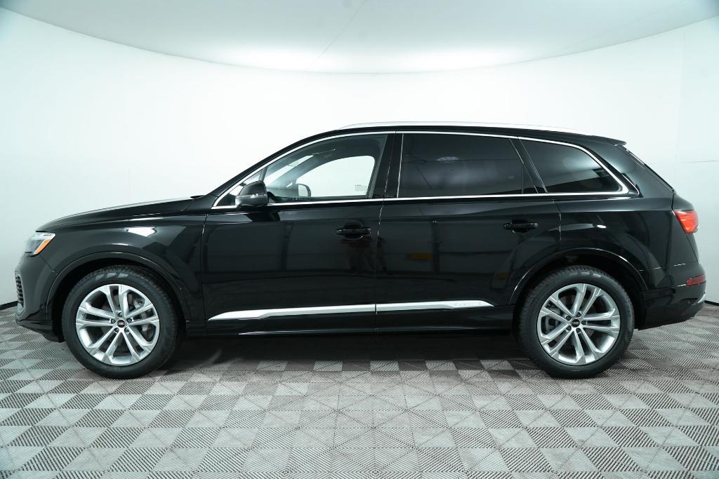 new 2025 Audi Q7 car, priced at $82,435