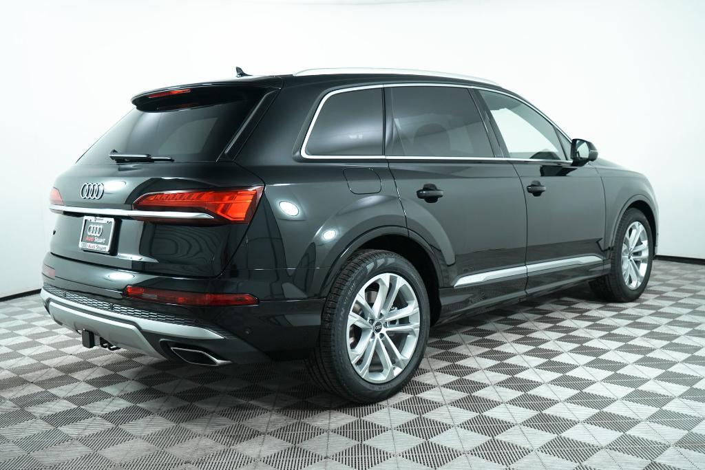 new 2025 Audi Q7 car, priced at $82,435