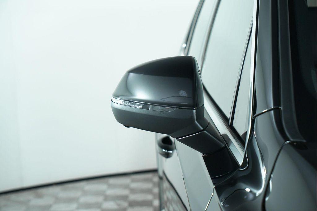 new 2025 Audi Q7 car, priced at $82,435