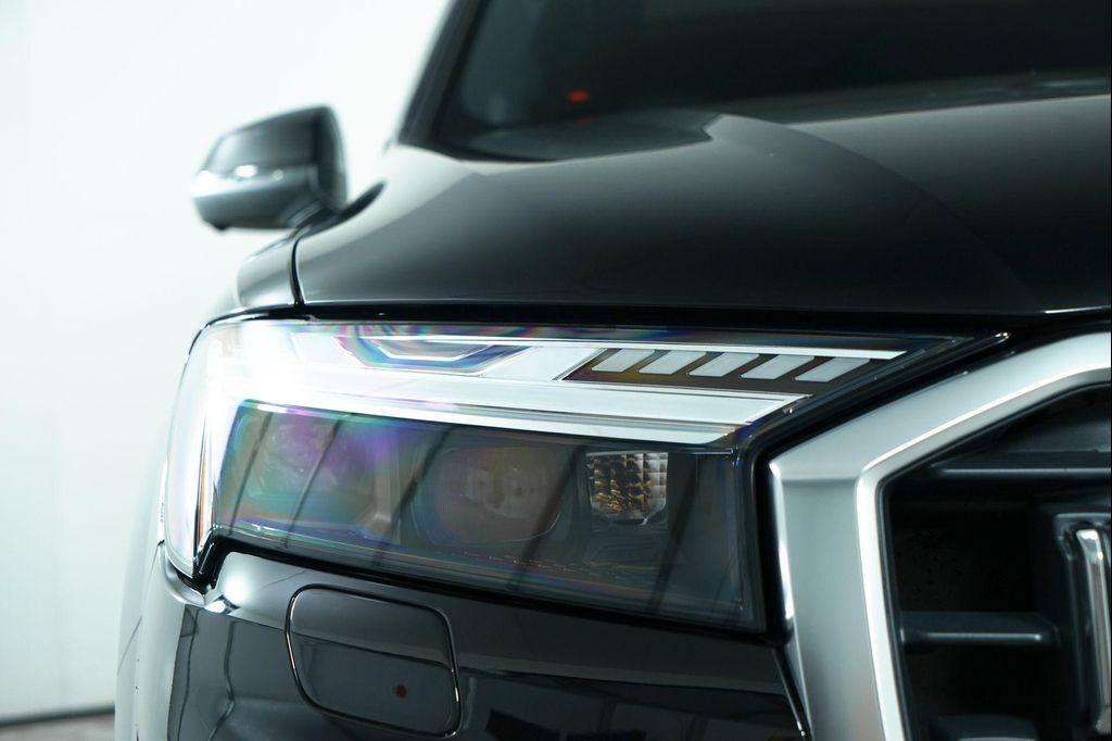 new 2025 Audi Q7 car, priced at $82,435