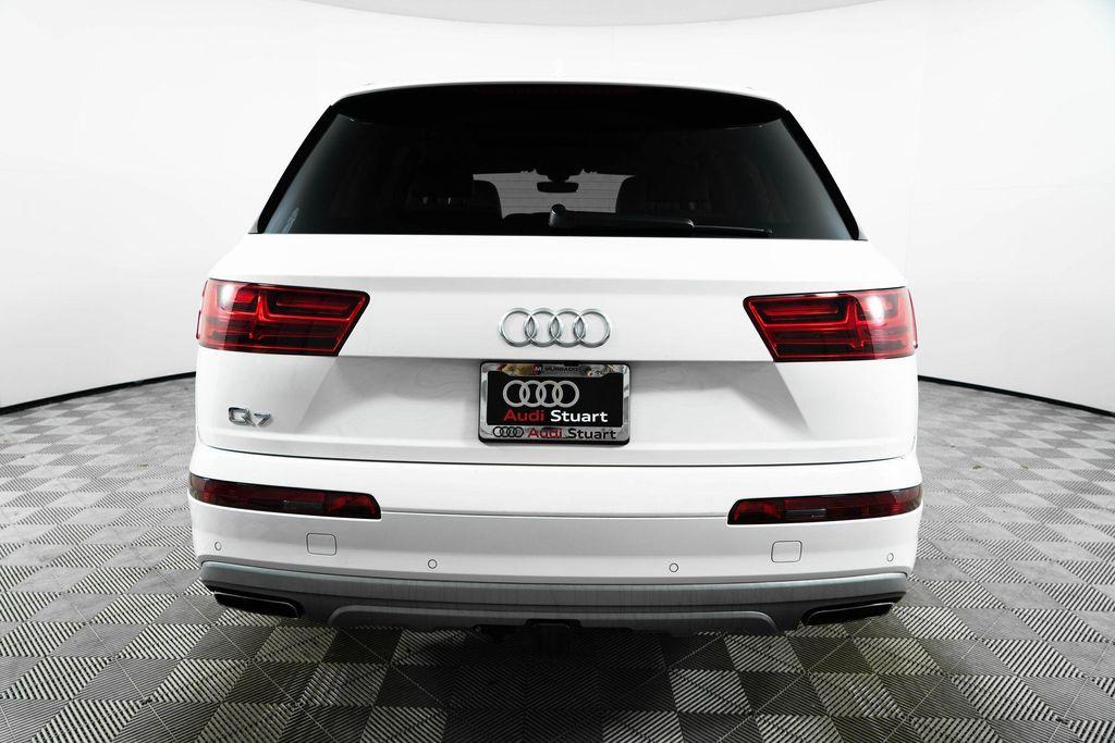 used 2019 Audi Q7 car, priced at $28,000