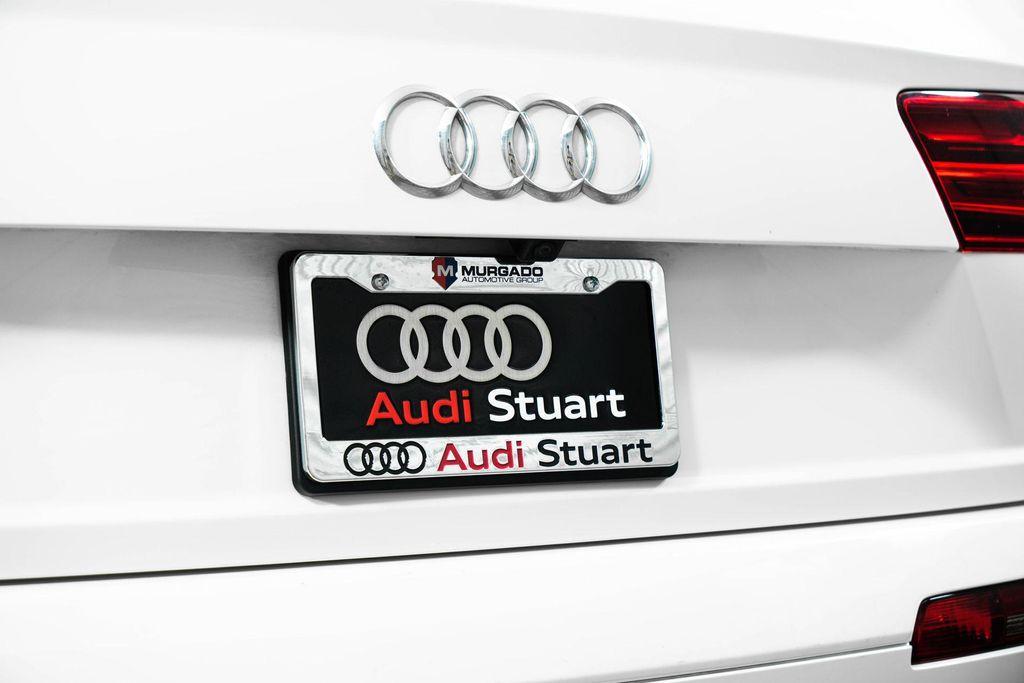 used 2019 Audi Q7 car, priced at $28,000