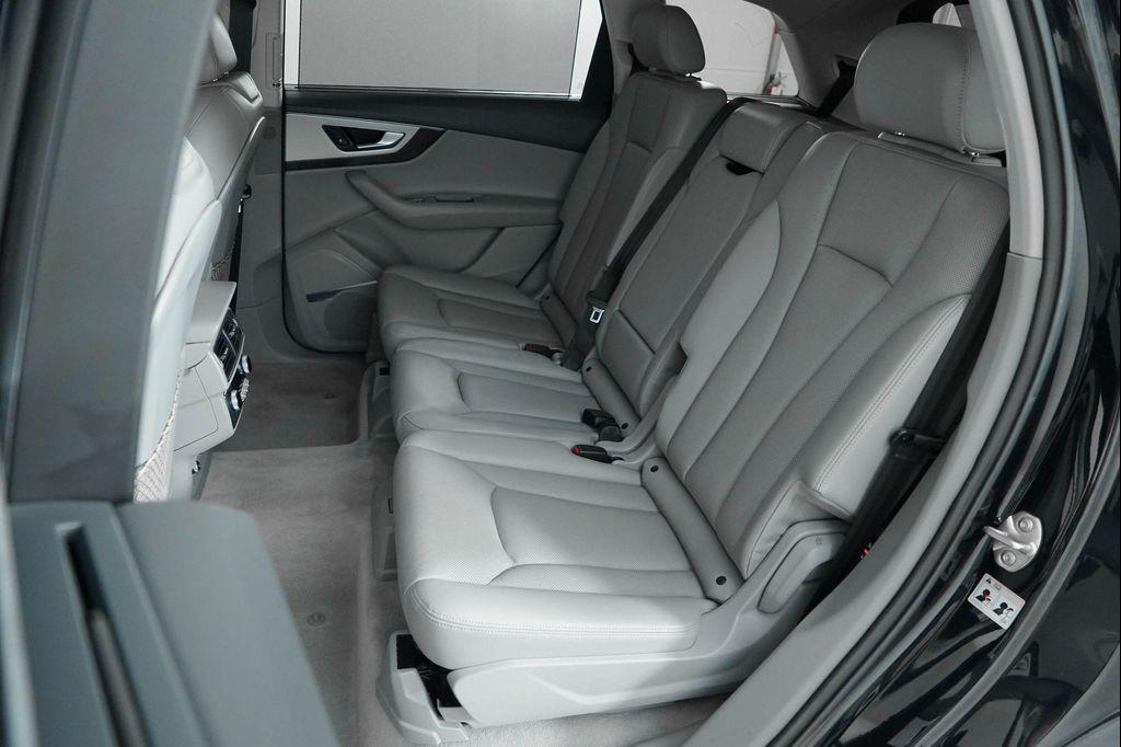 used 2019 Audi Q7 car, priced at $18,500