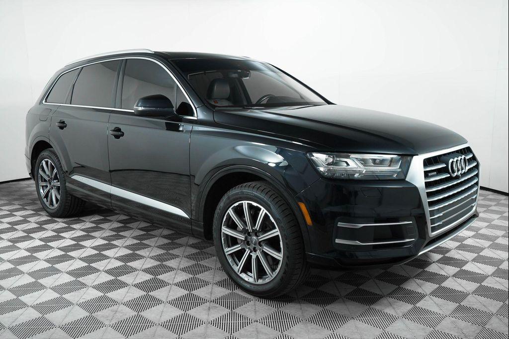 used 2019 Audi Q7 car, priced at $20,000