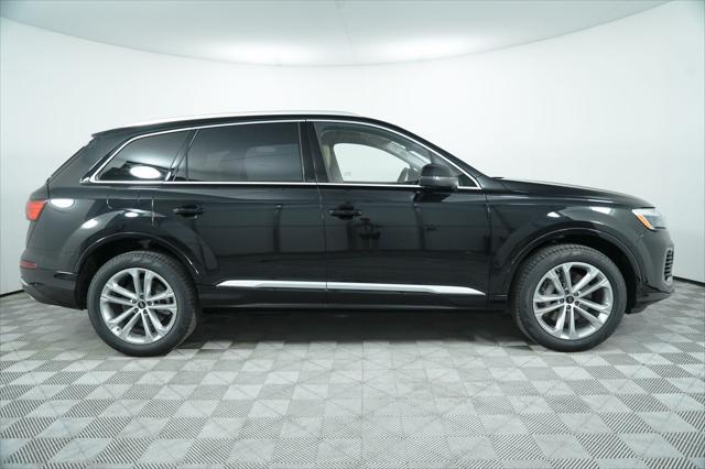 new 2025 Audi Q7 car, priced at $75,655