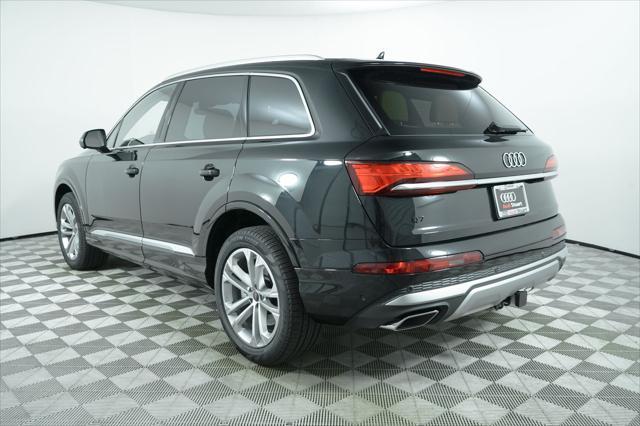 new 2025 Audi Q7 car, priced at $75,655