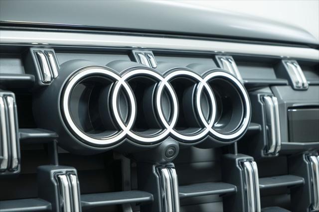 new 2025 Audi Q7 car, priced at $75,655