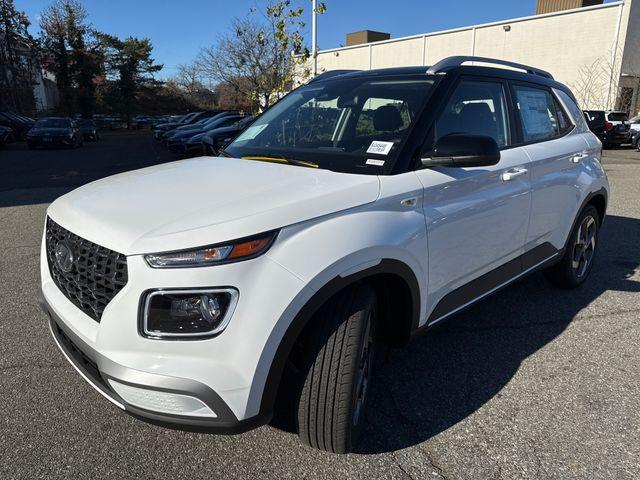 new 2025 Hyundai Venue car, priced at $25,565