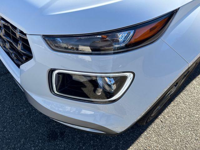 new 2025 Hyundai Venue car, priced at $25,565
