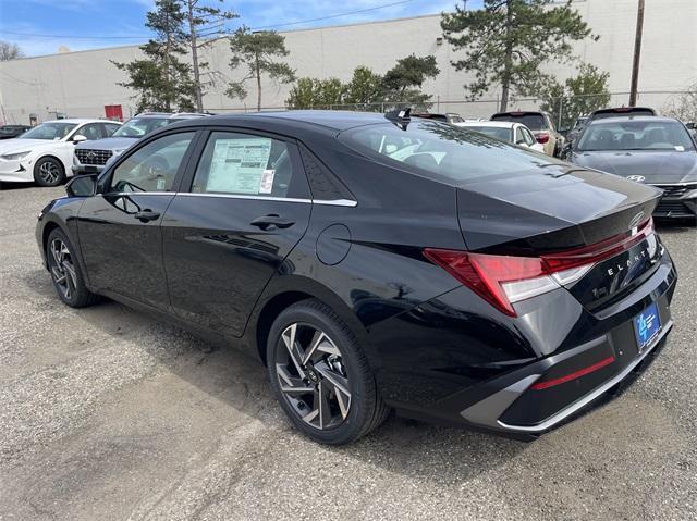 new 2025 Hyundai Elantra car, priced at $28,090