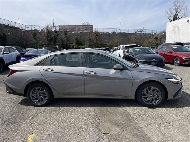 new 2025 Hyundai Elantra car, priced at $24,660