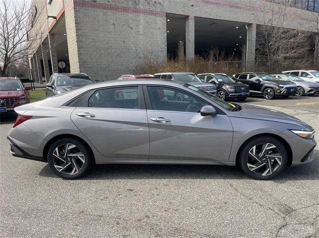 new 2024 Hyundai Elantra car, priced at $27,035