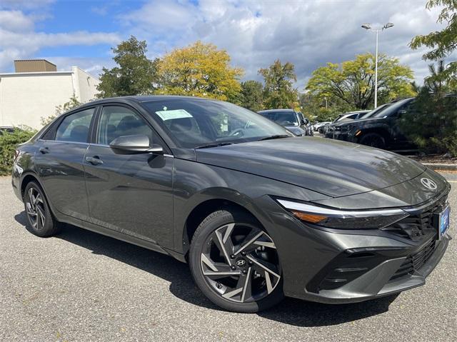 new 2025 Hyundai Elantra car, priced at $27,290