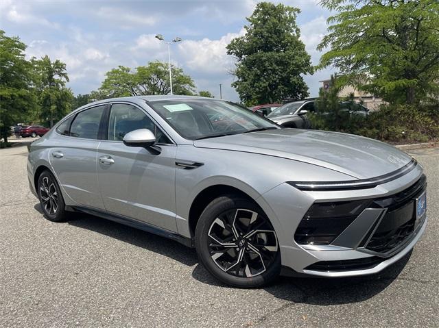 new 2025 Hyundai Sonata car, priced at $29,655