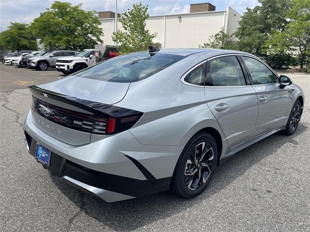 new 2025 Hyundai Sonata car, priced at $29,655