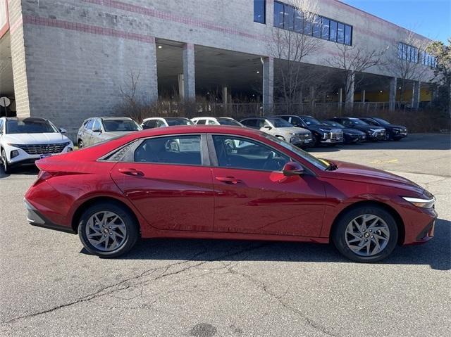 new 2025 Hyundai Elantra car, priced at $25,035