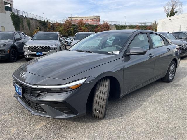 new 2025 Hyundai Elantra car, priced at $24,665