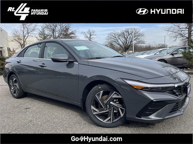 new 2024 Hyundai Elantra car