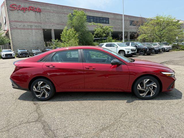 new 2025 Hyundai Elantra car, priced at $25,605
