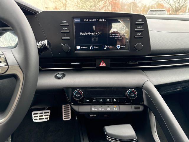 new 2025 Hyundai Elantra car, priced at $25,010