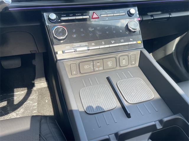 new 2025 Hyundai Santa Fe car, priced at $52,080