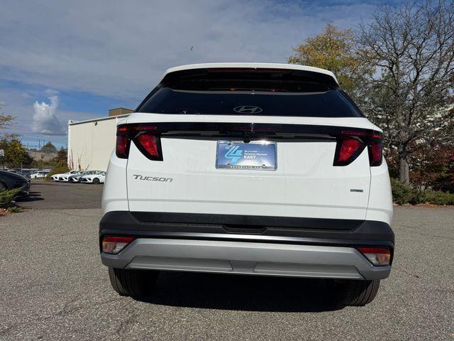 new 2025 Hyundai Tucson car, priced at $35,295