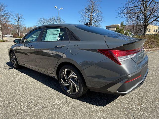 new 2025 Hyundai Elantra car, priced at $25,160