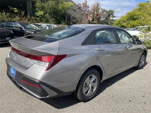 new 2025 Hyundai Elantra car