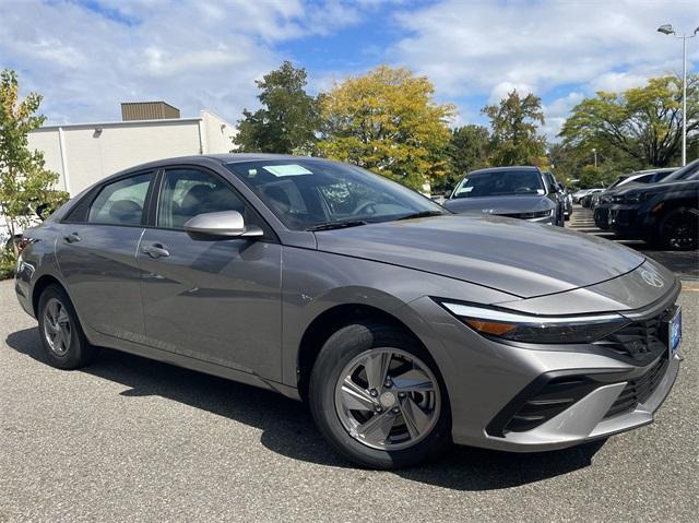 new 2025 Hyundai Elantra car