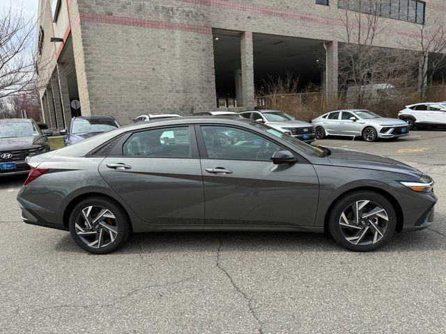 new 2025 Hyundai Elantra car, priced at $25,105