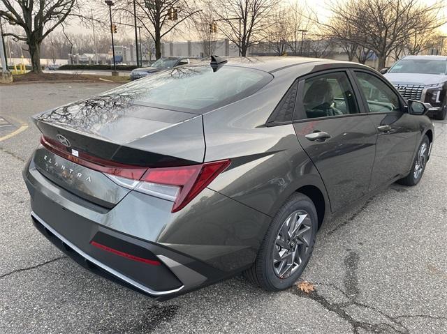 new 2025 Hyundai Elantra car, priced at $24,665