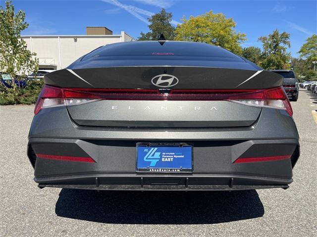 new 2025 Hyundai Elantra car, priced at $23,565