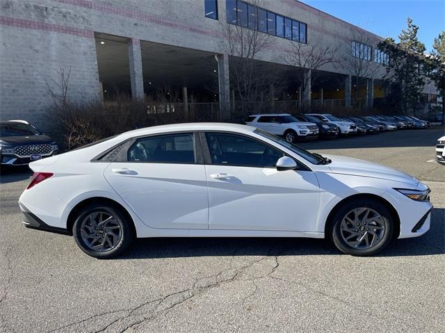 new 2025 Hyundai Elantra car, priced at $25,405