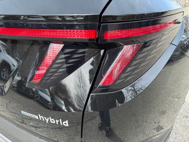 new 2025 Hyundai TUCSON Hybrid car, priced at $39,095