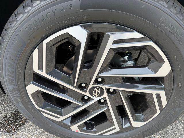 new 2025 Hyundai Tucson car, priced at $43,225