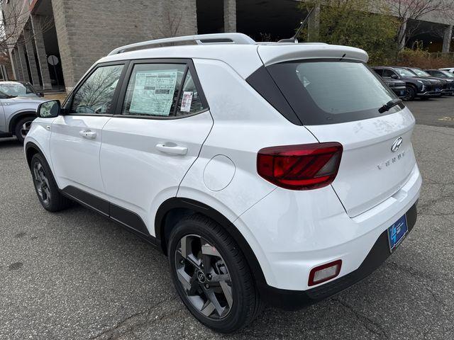new 2025 Hyundai Venue car