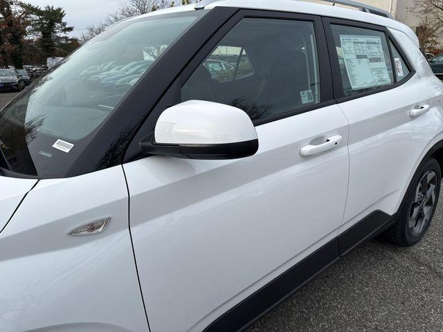 new 2025 Hyundai Venue car