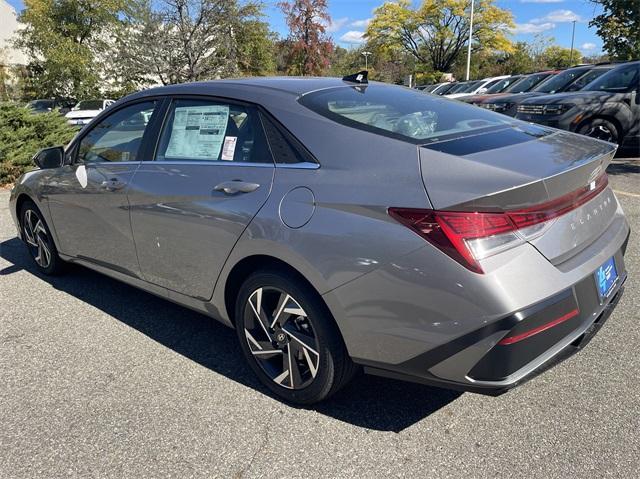 new 2025 Hyundai Elantra car, priced at $27,265