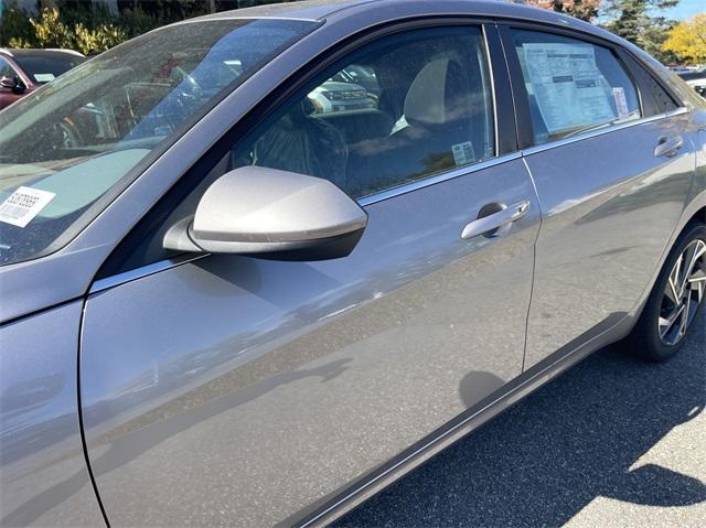new 2025 Hyundai Elantra car, priced at $27,585