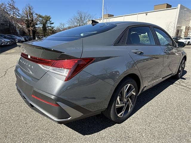 new 2025 Hyundai Elantra car, priced at $25,035
