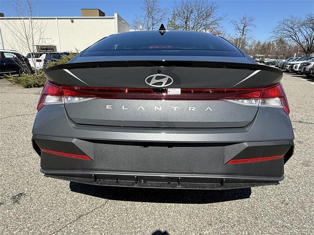 new 2025 Hyundai Elantra car, priced at $25,035