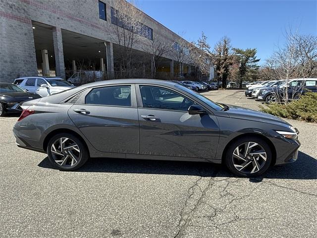 new 2025 Hyundai Elantra car, priced at $25,035
