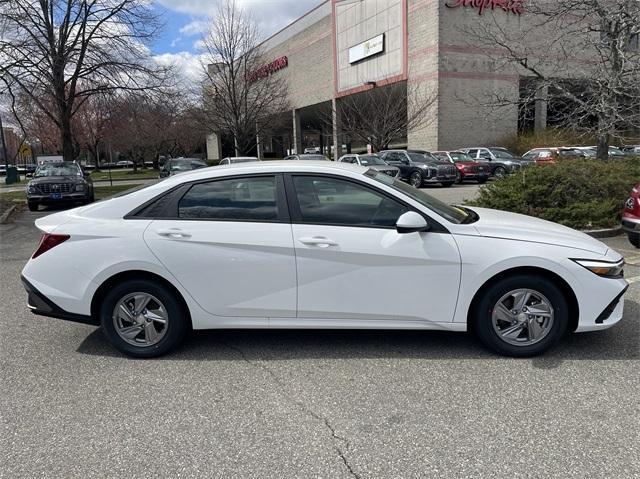 new 2025 Hyundai Elantra car, priced at $24,025