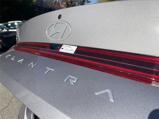 new 2025 Hyundai Elantra car, priced at $27,590