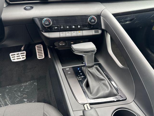 new 2025 Hyundai Elantra car, priced at $25,105