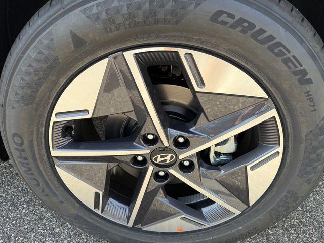 new 2026 Hyundai Tucson car, priced at $34,475